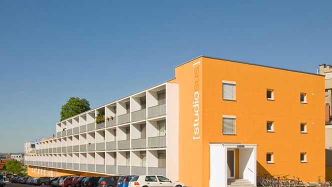 Neubauprojekt studiosus 1 - Außenansicht der Wohnanlage mit modernen Studentenapartments in zentraler Lage in Regensburg